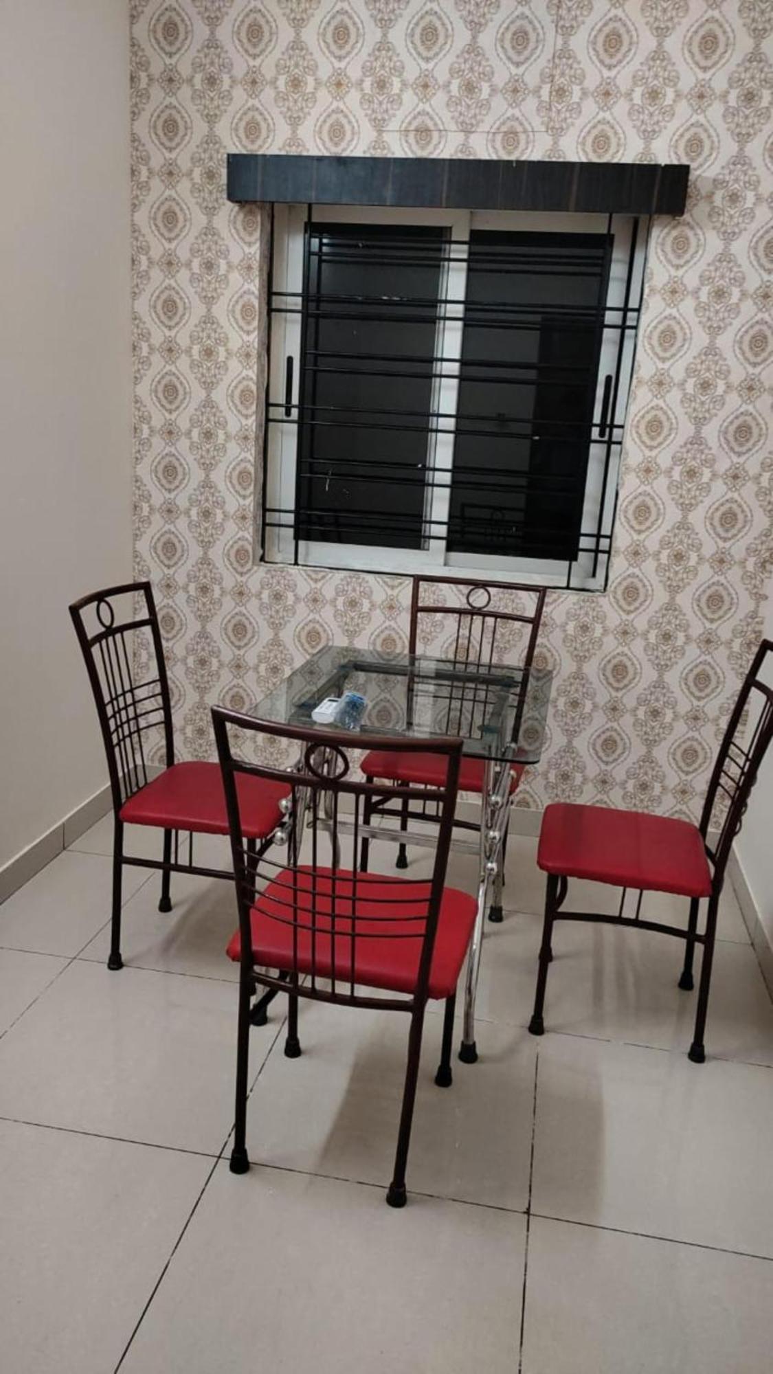 Goroomgo Blue Bell Bhubaneswar - Well Decorated Room -Wifi And Parking Facilities Available Zewnętrze zdjęcie